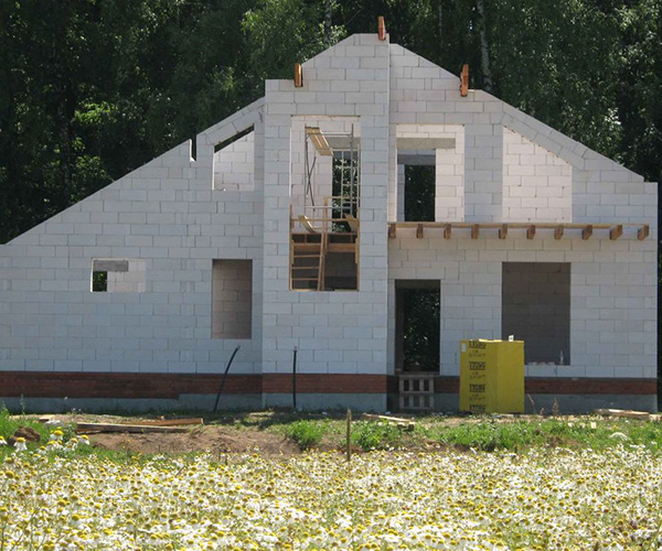 Строительство домов под ключ из Газоблока, Керамоблока, Деревокаркаса в Москве и Московской области от «БДК»